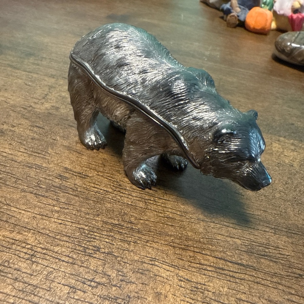 Pewter grizzly bear that opens into trinket box